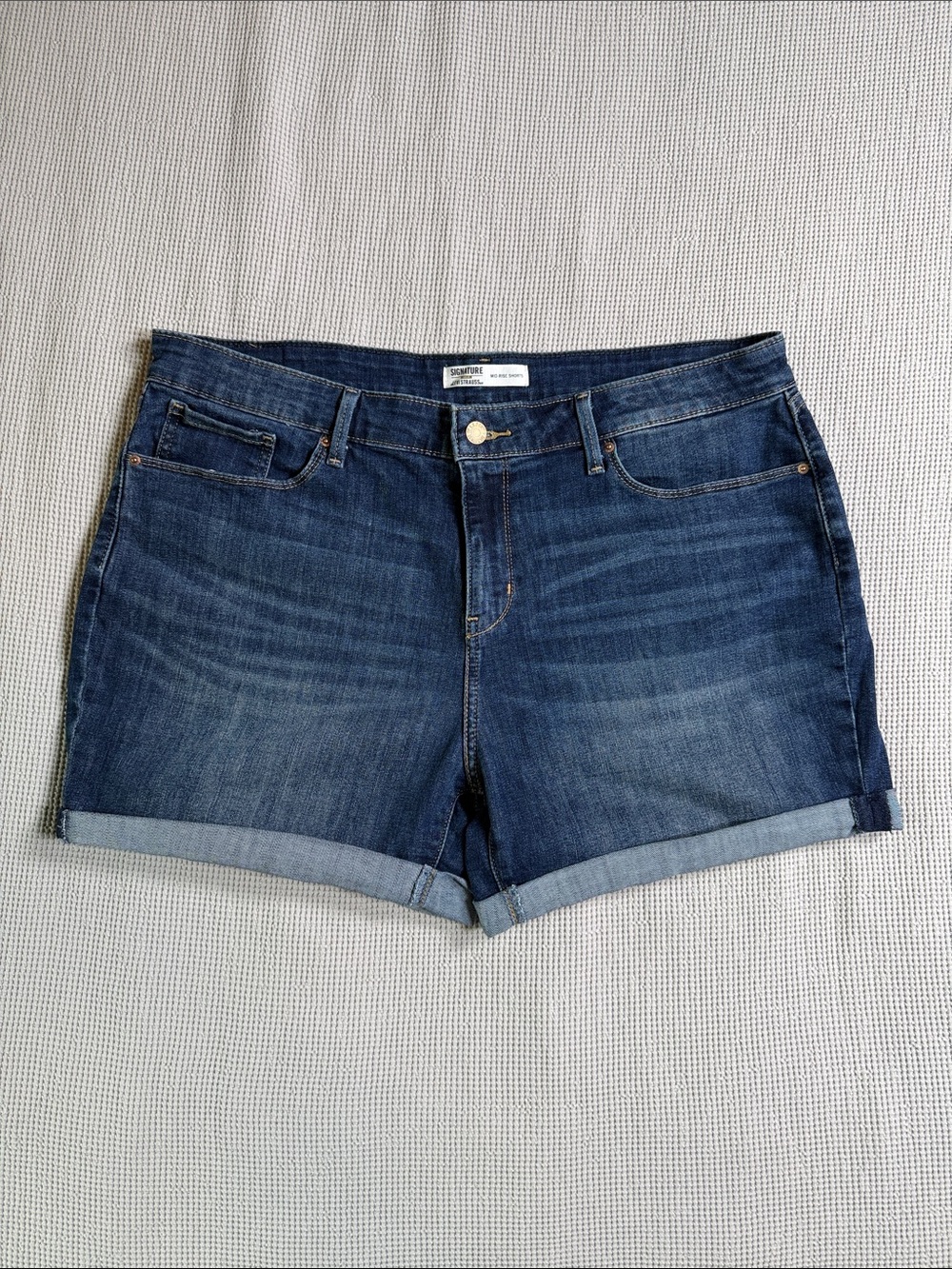 Signature by Levi Strauss Dark Blue Rolled Cuff Denim Shorts Sz 18